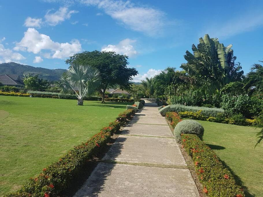 Richmond - Heroes Villa, Ac, Security, Access To Pool, Playground & Private Beach - Welcome Breakfast Basket Bagian luar foto