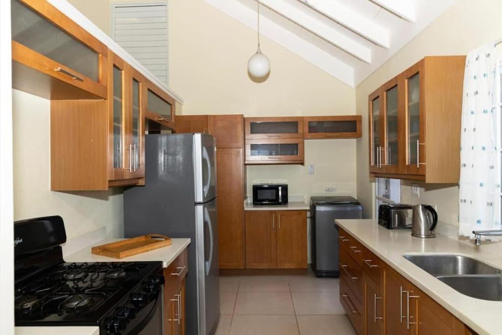 Richmond - Heroes Villa, Ac, Security, Access To Pool, Playground & Private Beach - Welcome Breakfast Basket Bagian luar foto