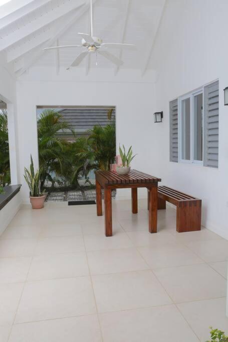 Richmond - Heroes Villa, Ac, Security, Access To Pool, Playground & Private Beach - Welcome Breakfast Basket Bagian luar foto